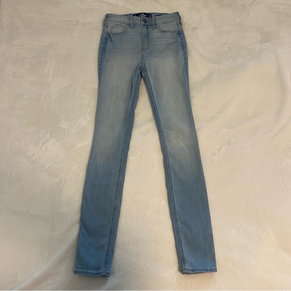 Women's Hollister High-Rise Super Skinny Jeans Medium Wash Size 0R W24 L30